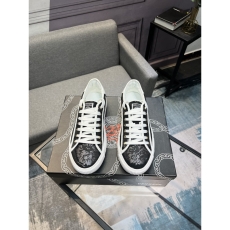 Givenchy Sneakers